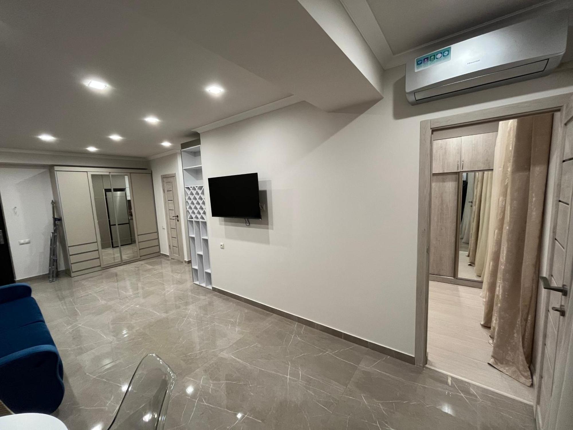 City Centre Apartment On Sakharov Square エレバン エクステリア 写真